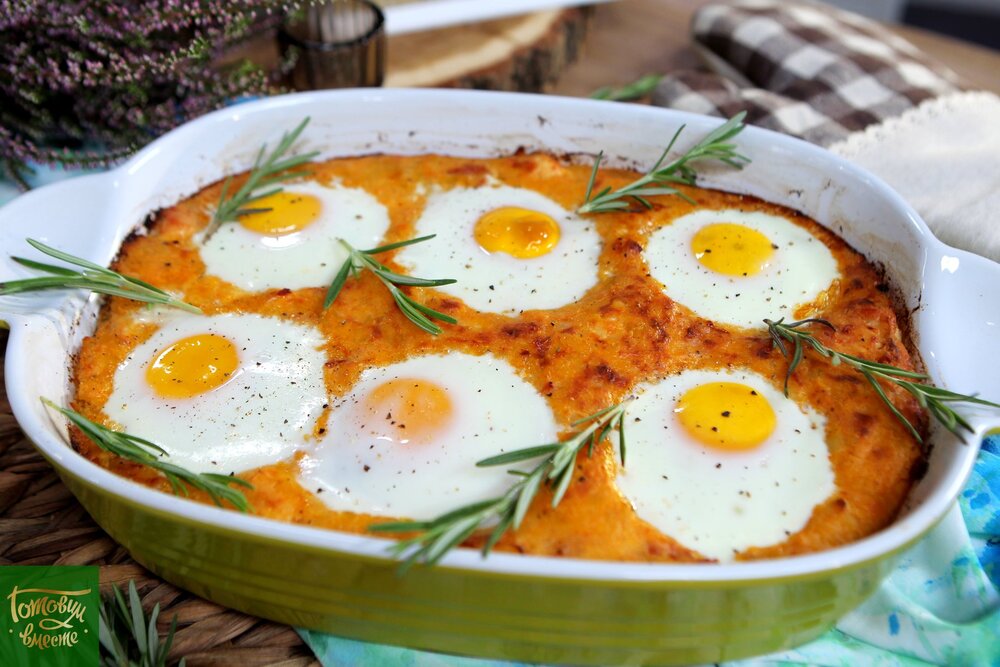 Картофельная запеканка с куриным филе, яйцами и сыром