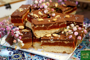 Peanut Caramel Bars