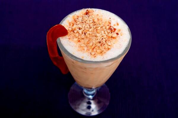 Карамельно-ореховый милкшейк