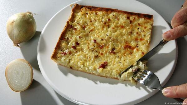Deutscher Zwiebelkuchen ohne Hefe
