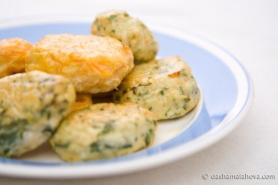 Куриные котлеты с морковью и петрушкой