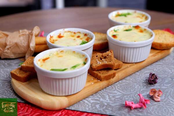 Cырная закуска с крабовыми палочками