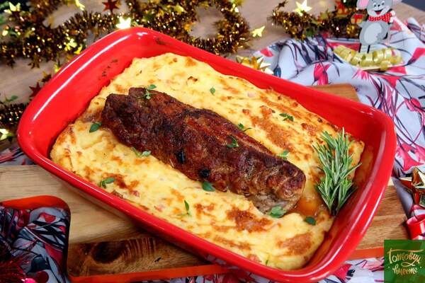 Свиная вырезка с балыком и гратеном из картофельного пюре