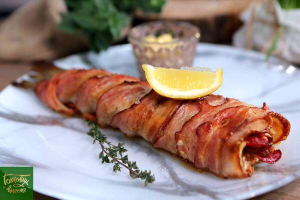 Pike-perch baked in bacon