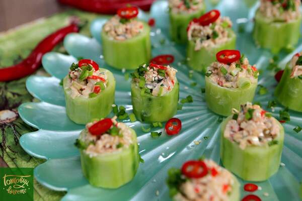 Огуречная закуска с морепродуктами