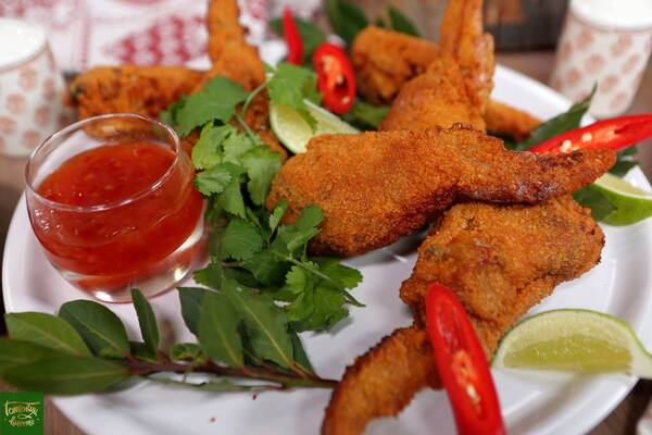Куриные крылышки, фаршированные свининой