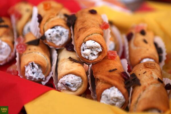 Сицилийские канноли с рикоттой