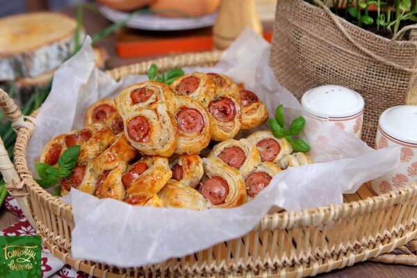 Kiełbasa w cieście