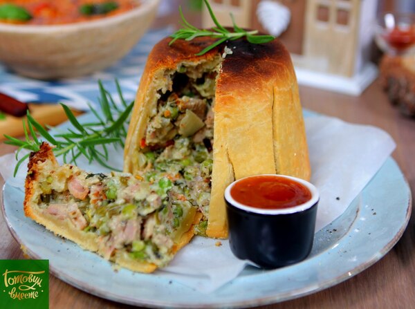 Пудинг с индейкой и овощами