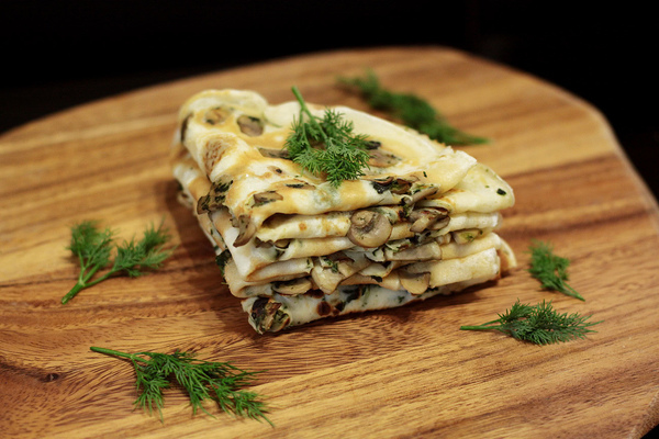 Млинці з грибами